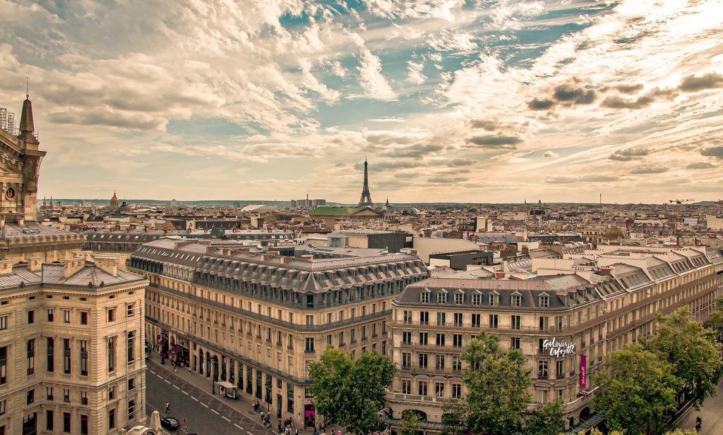 Experiencing the Best of Paris: A Traveler’s Guide