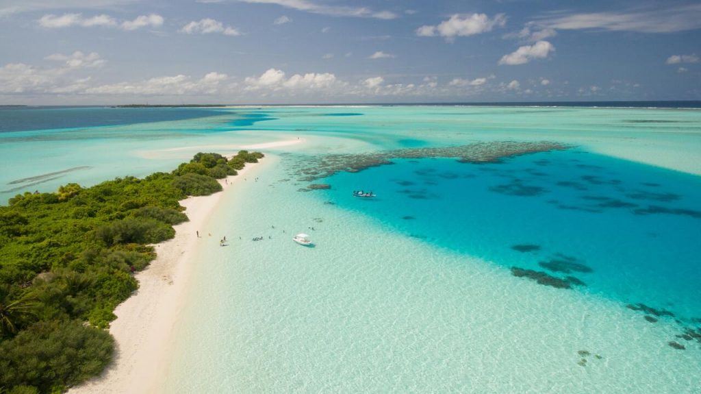 Catamaran Rental in the Caribbean: Ultimate Island-Hopping Adventure
